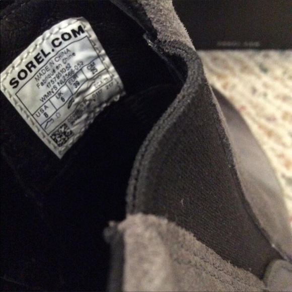 🆕 SOREL gray black wedge waterproof boots- size 8 - Picture 8 of 8